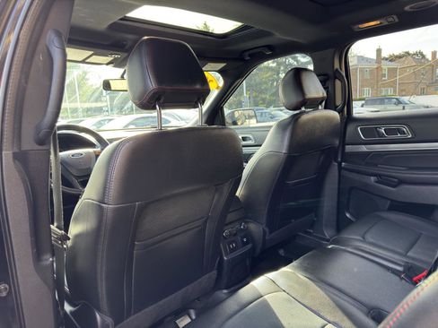 Used 2017 Ford Explorer Sport w/ Equipment Group 401A AWD/4WD image 27