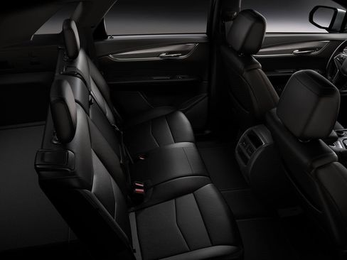 New 2025 Cadillac XT5 Luxury image 44