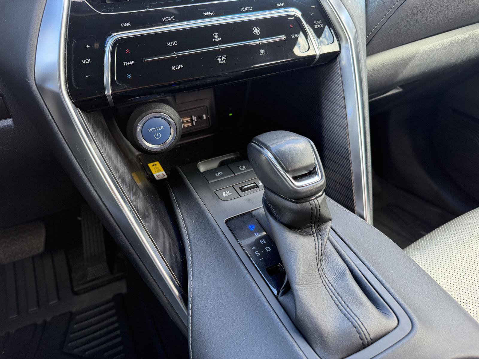Used 2022 Toyota Venza Limited AWD/4WD image 26