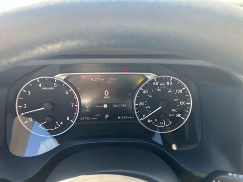 Used 2023 Nissan Rogue SV AWD/4WD image 18