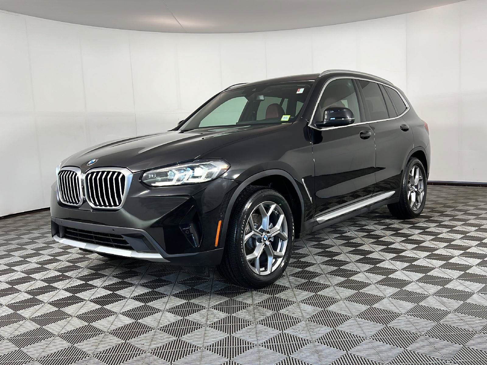 Used 2024 BMW X3 xDrive30i w/ Premium Package AWD/4WD image 12