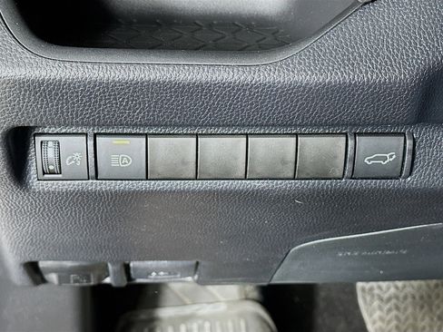 Used 2023 Toyota RAV4 XLE w/ Convenience Package image 17