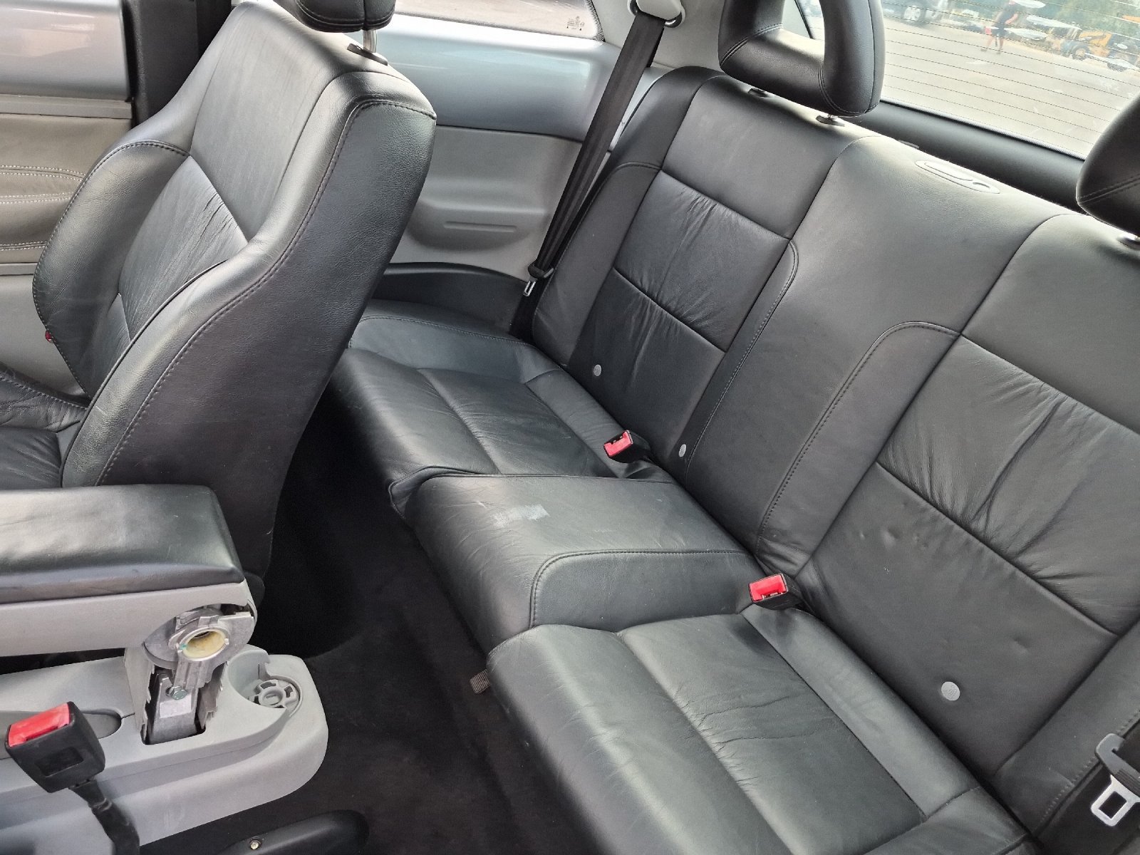 Used 2002 Volkswagen Beetle Sport FWD image 11