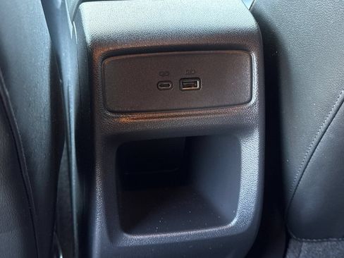 Used 2025 Chevrolet Trax RS FWD image 40