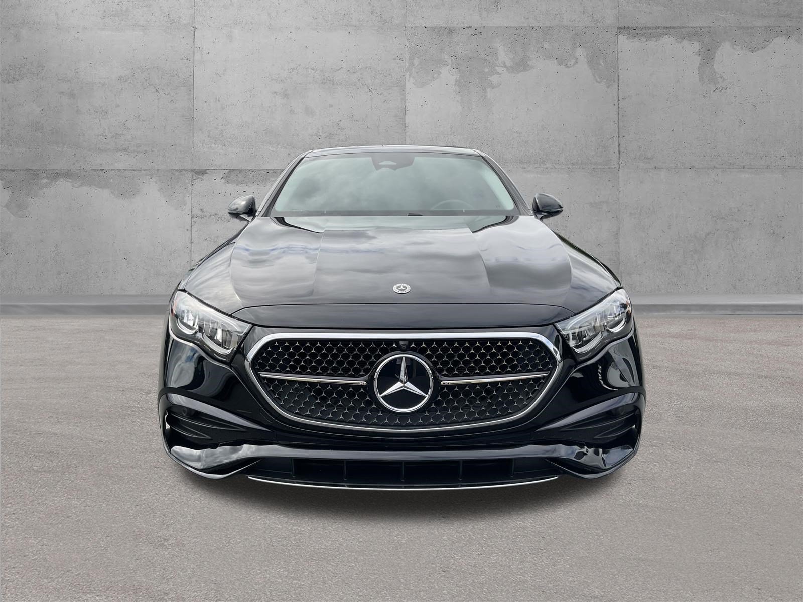 Used 2024 Mercedes-Benz E 350 4MATIC Sedan image 5