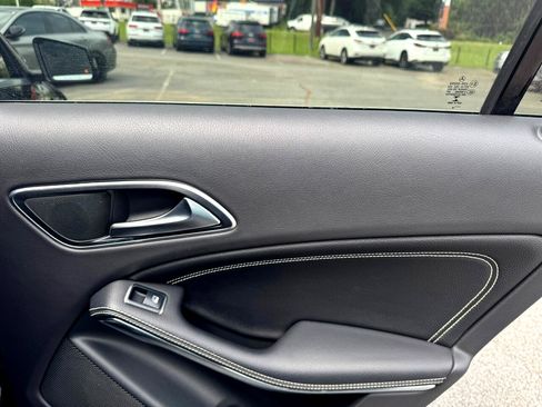 Used 2019 Mercedes-Benz CLA 250 image 21