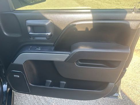Used 2017 Chevrolet Silverado 1500 LTZ Z71 w/ LTZ Plus Package AWD/4WD image 17