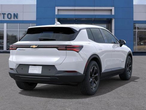 New 2026 Chevrolet Equinox EV LT image 28