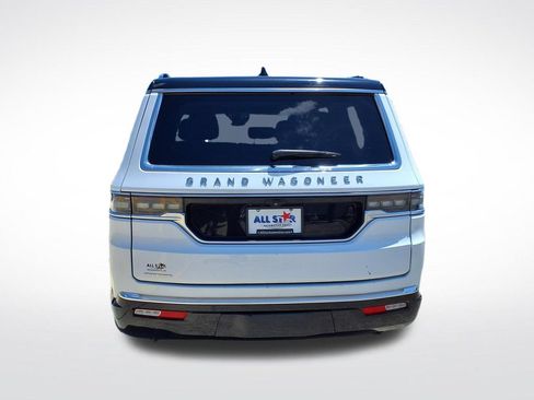 Used 2023 Jeep Grand Wagoneer 4WD image 7