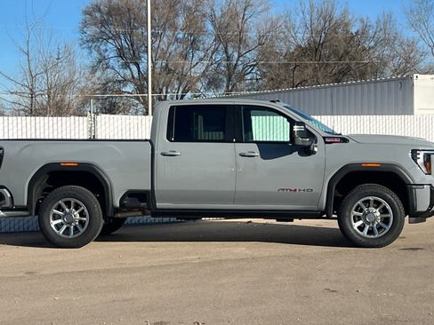 Certified 2025 GMC Sierra 2500 AT4 w/ AT4 Premium Plus Package image 3