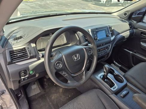 Used 2019 Honda Ridgeline Sport image 8