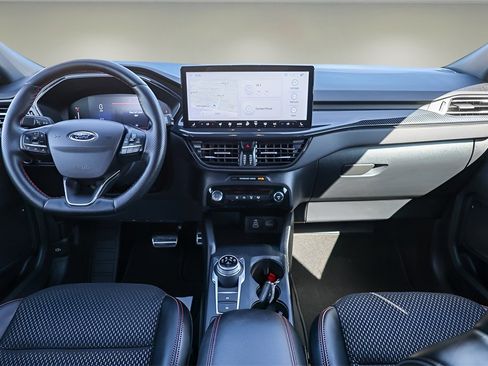 Used 2024 Ford Escape ST-Line Select w/ Tech Pack #1 image 9