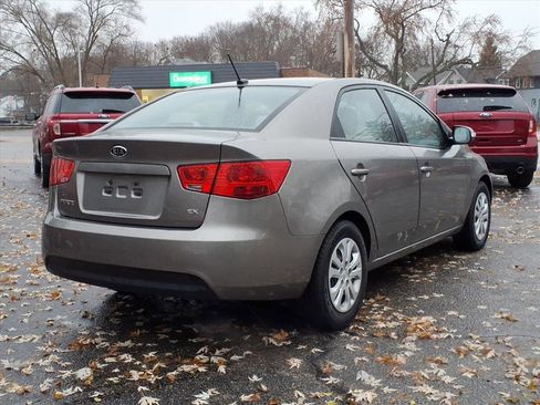 Used 2010 Kia Forte EX image 3