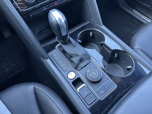 Certified 2023 Volkswagen Atlas Cross Sport SEL image 16