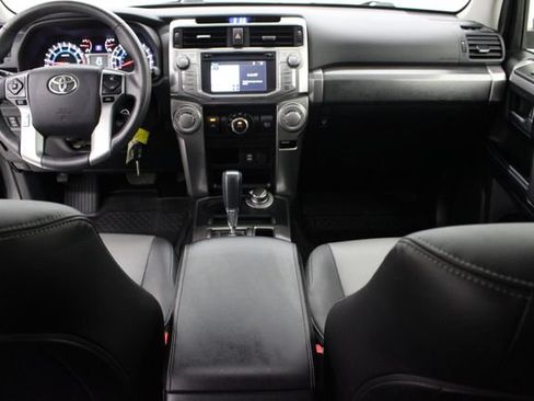 Used 2019 Toyota 4Runner SR5 Premium AWD/4WD image 11