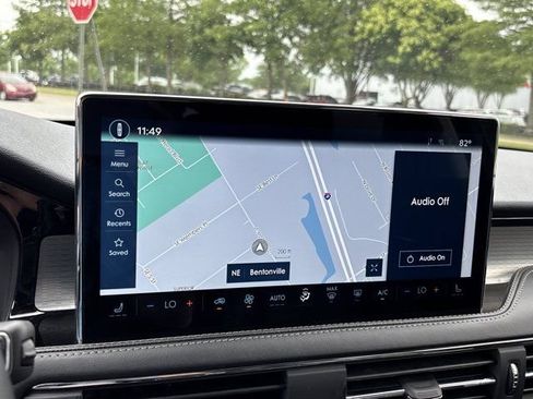 Used 2023 Lincoln Corsair FWD image 32