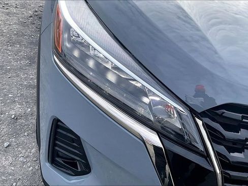 Used 2023 Nissan Kicks SR w/ Exterior Package image 29