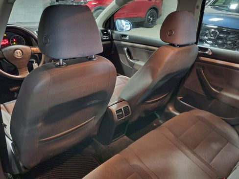 Used 2008 Volkswagen Rabbit S FWD image 10