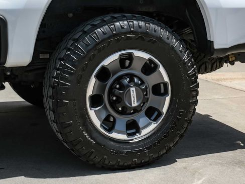 Used 2024 Ford F350 Lariat w/ Lariat Ultimate Package AWD/4WD image 60