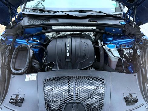 Used 2018 Porsche Macan image 42