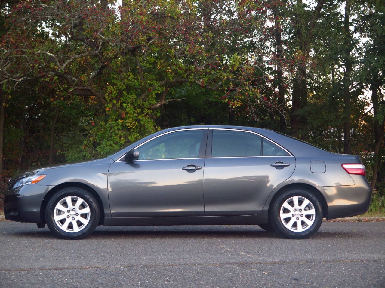 Used 2007 Toyota Camry Hybrid FWD image 2