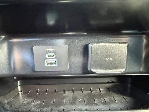 Used 2025 Ford F350 Lariat w/ FX4 Off-Road Package AWD/4WD image 50