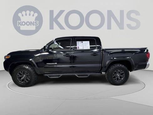 Used 2021 Toyota Tacoma SR5 RWD image 17