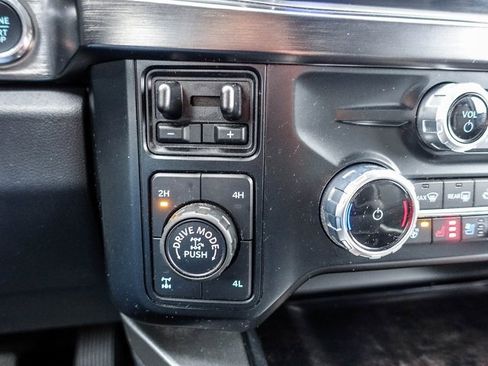 Used 2023 Ford F250 Lariat w/ Tremor Off-Road Package image 34