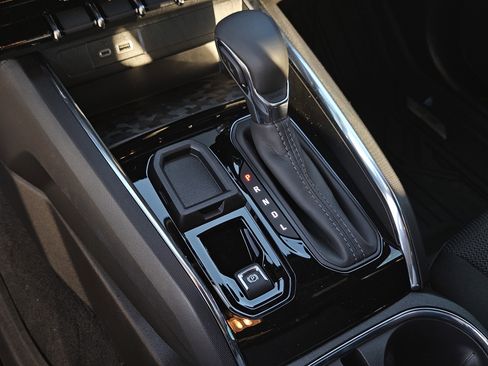 New 2025 GMC Canyon Elevation w/ Convenience Package image 10