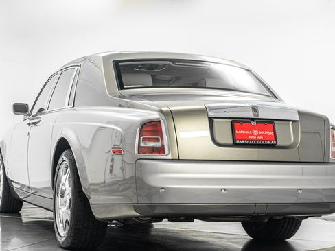 Used 2007 Rolls-Royce Phantom Sedan RWD image 7