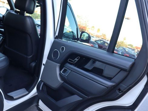 Used 2018 Land Rover Range Rover HSE image 51