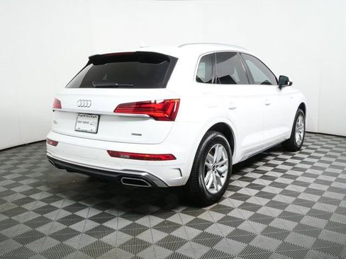 Used 2023 Audi Q5 2.0T Premium w/ Convenience Package AWD/4WD image 3