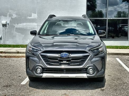 Used 2025 Subaru Outback Limited AWD/4WD image 12