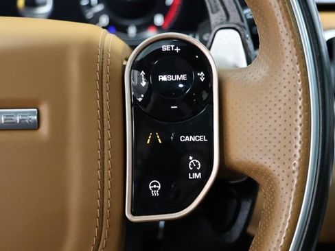 Used 2018 Land Rover Range Rover Velar R-Dynamic HSE AWD/4WD image 21