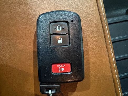 Used 2021 Toyota Tundra 1794 Edition image 18