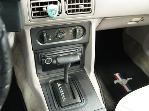 Used 1992 Ford Mustang LX image 33
