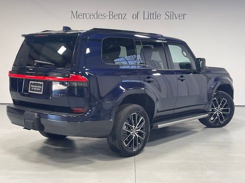 Used 2025 Lexus GX 550 w/ Accessory Package (2T) AWD/4WD image 6