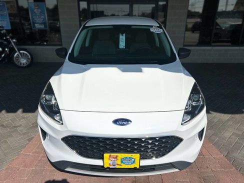 Used 2022 Ford Escape SE w/ Cold Weather Package image 16