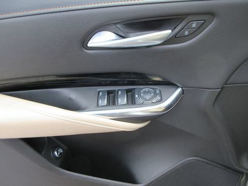 Certified 2024 Cadillac XT4 Luxury w/ Cold Weather Package FWD image 23