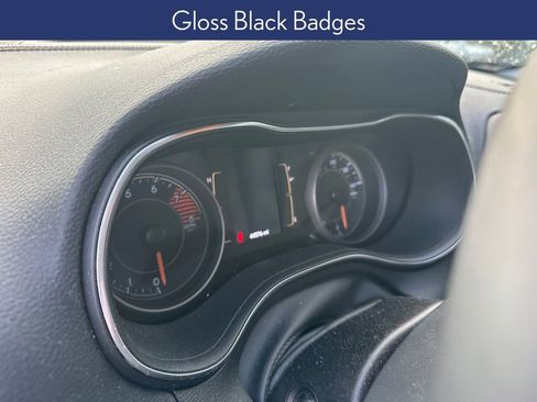 Used 2022 Jeep Cherokee Latitude w/ Sun & Sound Group image 16