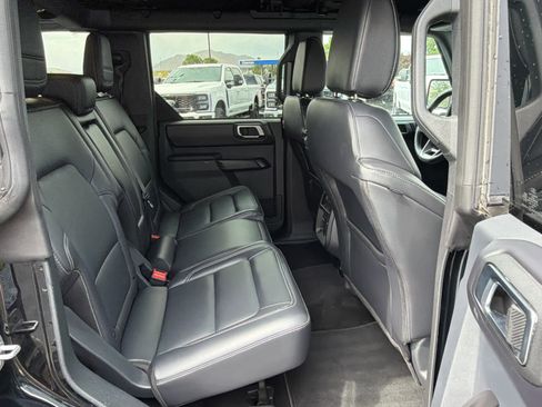 Certified 2025 Ford Bronco Outer Banks AWD/4WD image 19