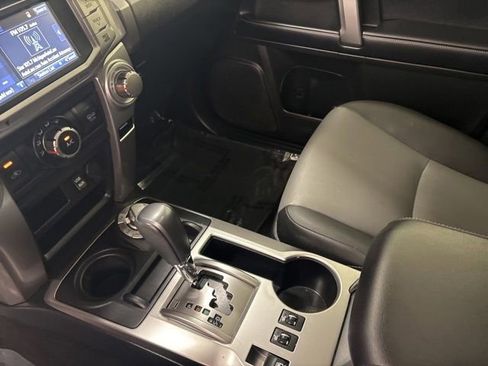 Used 2019 Toyota 4Runner SR5 Premium image 14