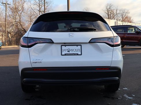 New 2026 Honda HR-V LX image 6