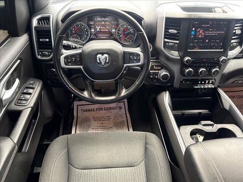 Used 2022 RAM 1500 Big Horn AWD/4WD image 6