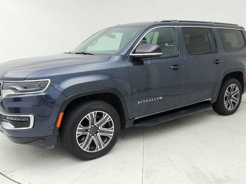 Used 2024 Jeep Wagoneer Series II AWD/4WD image 3