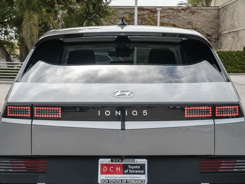 Used 2024 Hyundai Ioniq 5 SE RWD image 7