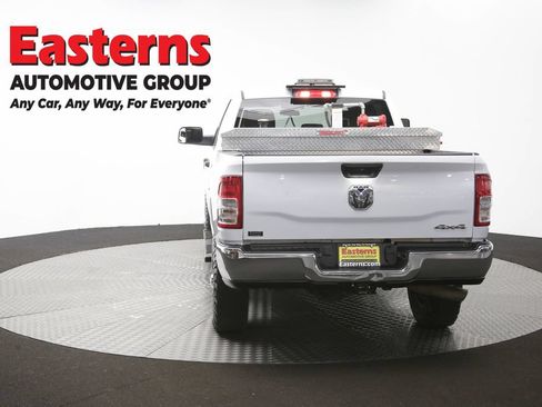 Used 2022 RAM 2500 Tradesman w/ Chrome Appearance Group AWD/4WD image 41