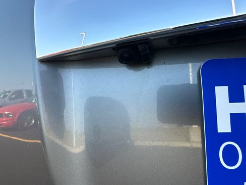 Used 2019 Nissan Armada SL w/ Premium Package AWD/4WD image 9