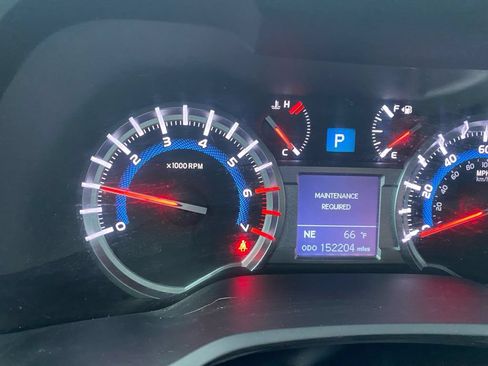 Used 2019 Toyota 4Runner Limited AWD/4WD image 31
