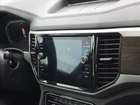 Used 2022 Volkswagen Atlas SE image 20